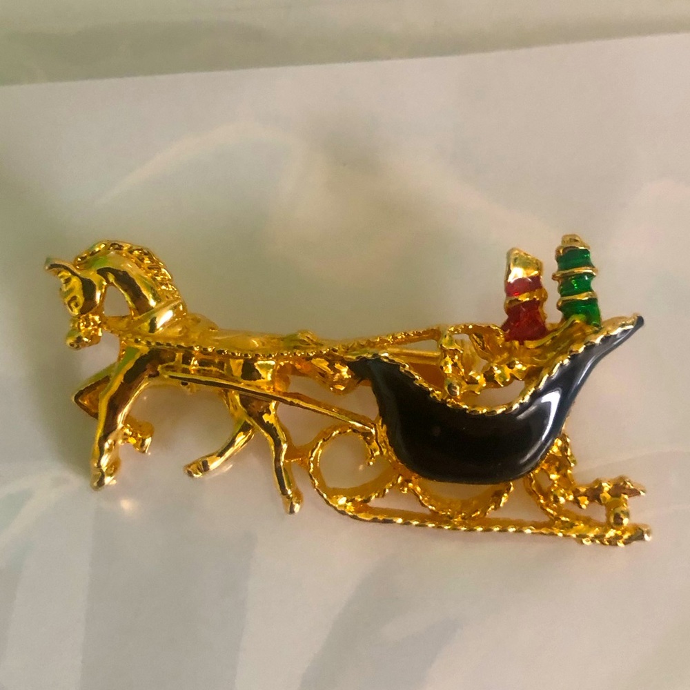 Christmas sleigh ride broach/pin